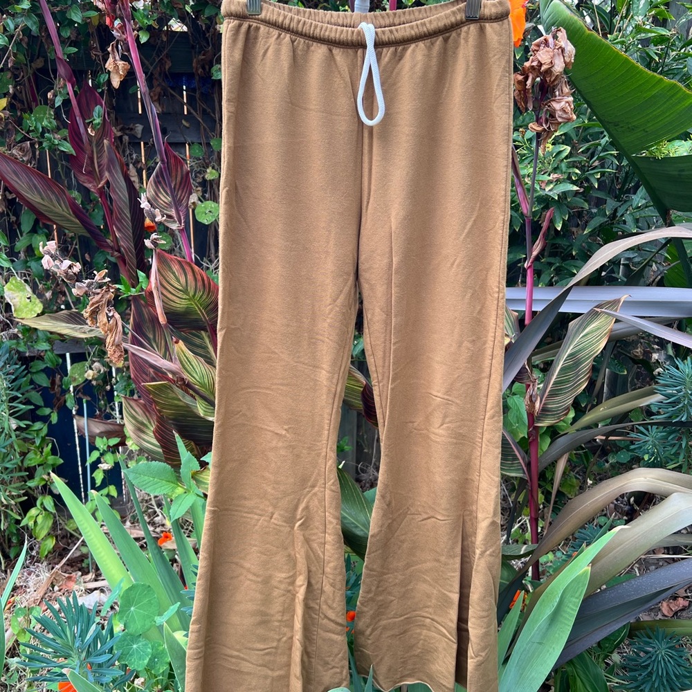 *SOLD* Offline By Aerie OTT Fleece Super Flare Pant; Size Medium
